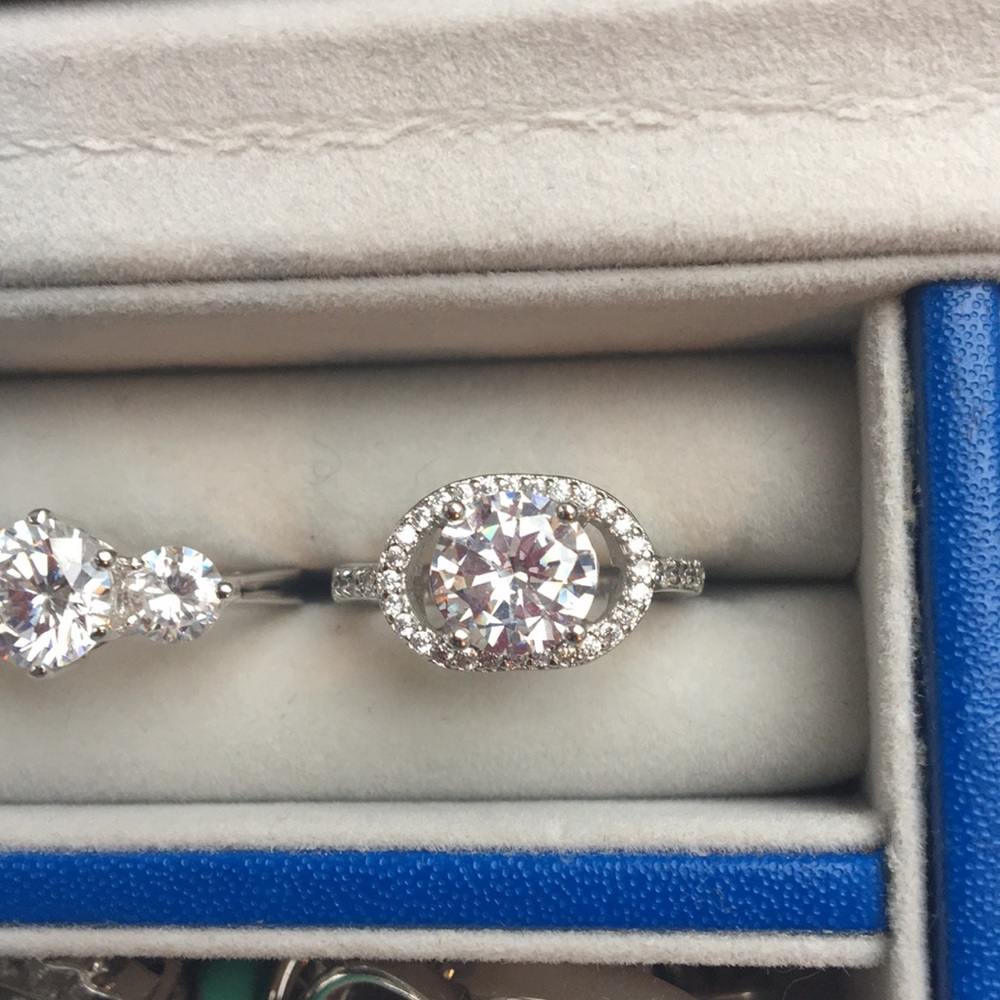 Fashion engagement ring